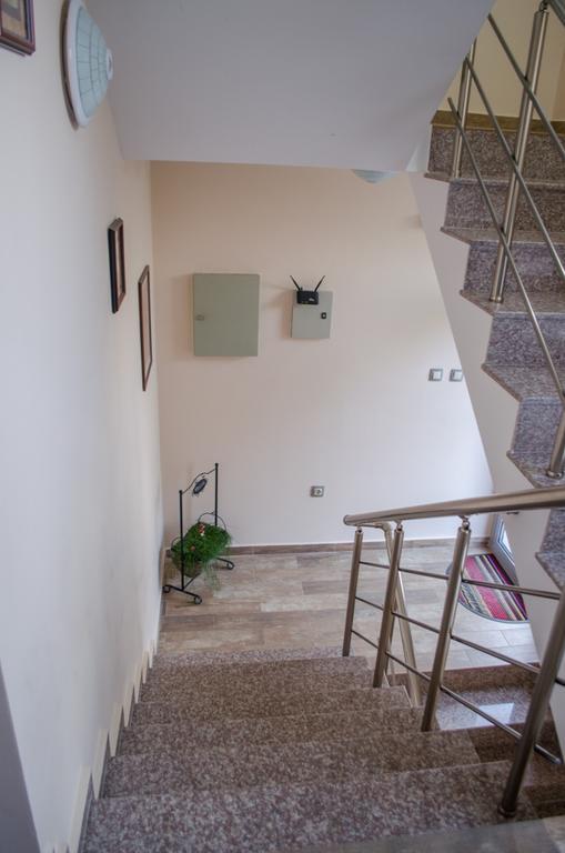 Guest House Dinevi 사파레바바냐 외부 사진